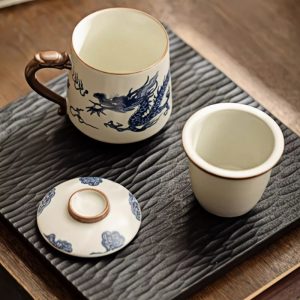 Chinese Beige Ru Kiln Blue And White Dragon Ceramic Ice Crackle Glaze Office Tea Mug With Lid And Ceramic Infuser