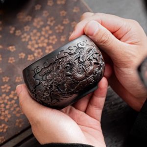 Creative Zisha Pottery Chinese Dragon Master Tea Cup With Relief Auspicious Dragon Figurines