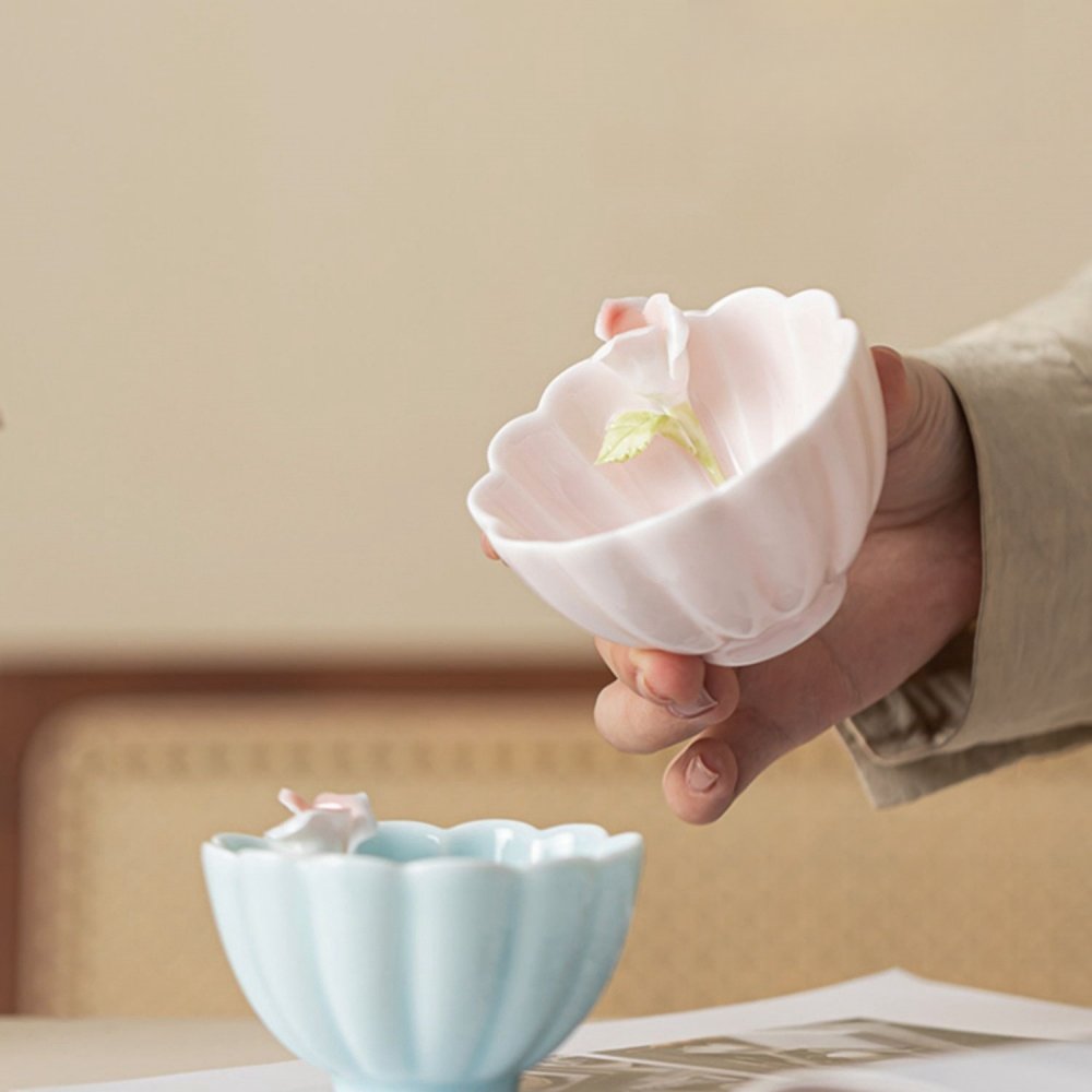 Unique Handmade Ceramic Chinese Blue And Pink Rose Shaped Master Tea Cup With Gift Box Unique Handmade Ceramic Chinese Blue And Pink Rose Shaped Master Tea Cup With Gift Box