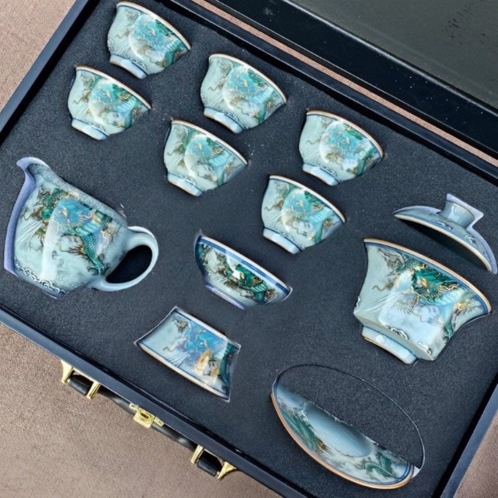 Vintage Chinese Doucai Porcelain Tea Set Green Design Vintage Chinese Doucai Porcelain Tea Set Green Design