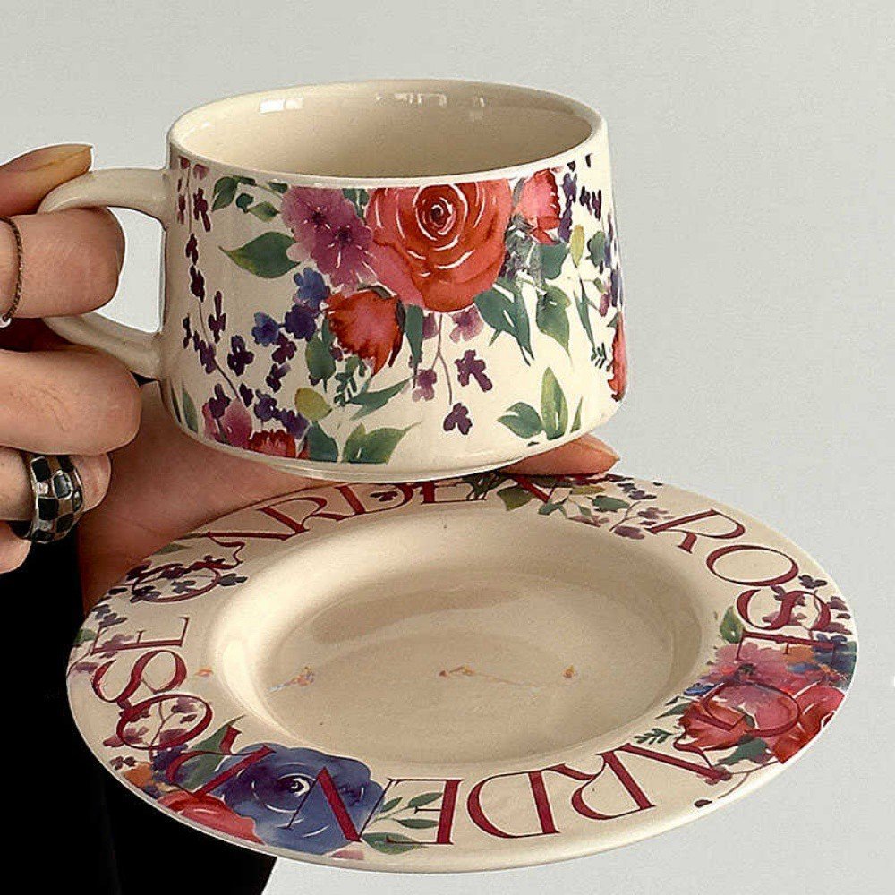English Vintage Ceramic Red Rose Tea Cups Mug Set And Rose Bush Saucers For Sale English Vintage Ceramic Red Rose Tea Cups Mug Set And Rose Bush Saucers For Sale