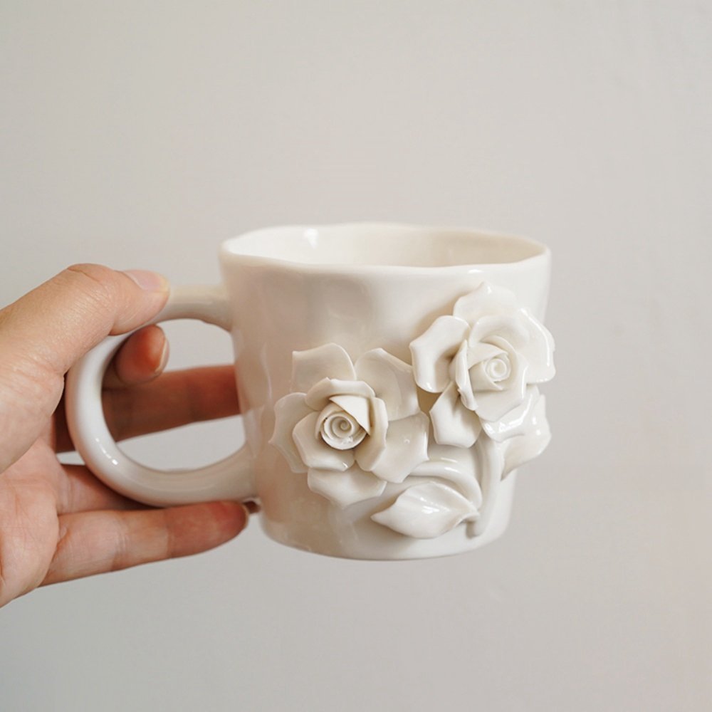 Vintage Engling Royal Albert Handcrafted Three-dimensiona Rose Bone China Tea Mug Vintage Engling Royal Albert Handcrafted Three-dimensiona Rose Bone China Tea Mug