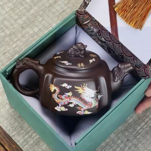 Yixing Purple Clay Color Changing Vintage Chinese Dragon And Phoenix Pattern Spout Square Gongfu Teapot Set