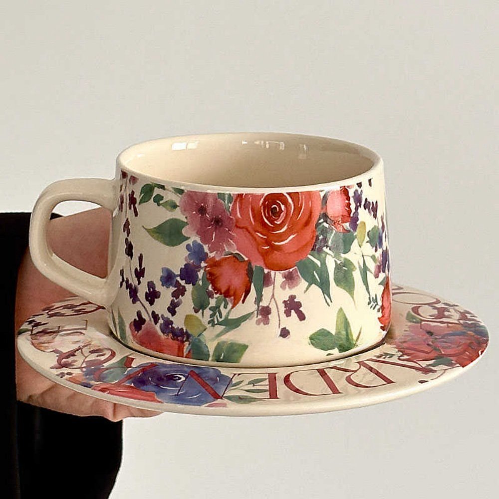 English Vintage Ceramic Red Rose Tea Cups Mug Set And Rose Bush Saucers For Sale English Vintage Ceramic Red Rose Tea Cups Mug Set And Rose Bush Saucers For Sale