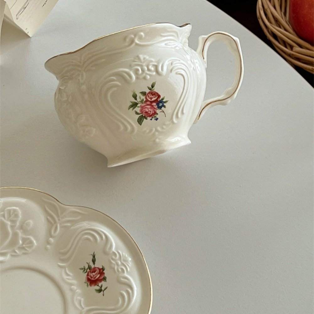 English Paragon White Porcelain Red Rose Tea Cup Set Of Fortune With Relief Rose Plant English Paragon White Porcelain Red Rose Tea Cup Set Of Fortune With Relief Rose Plant