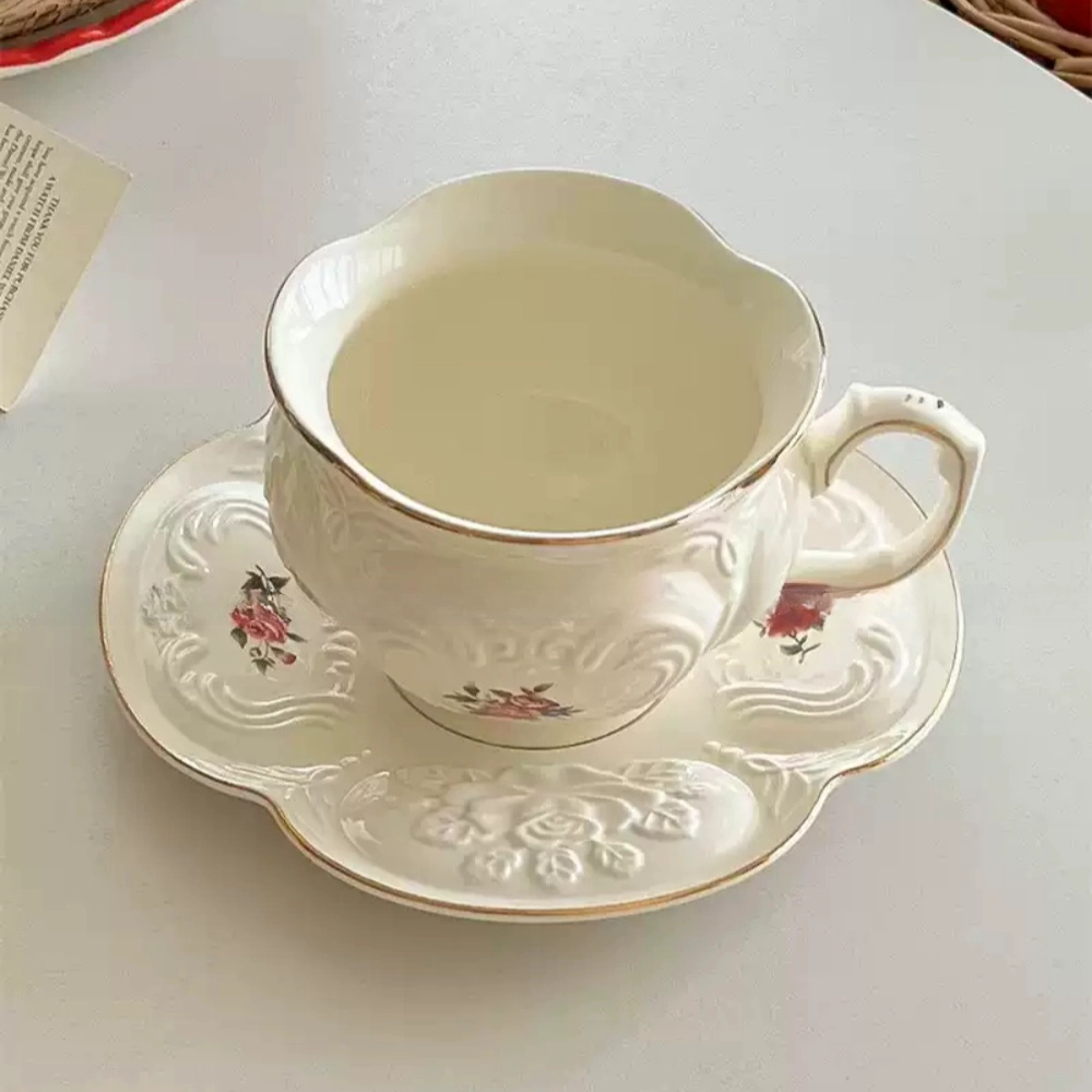 English Paragon White Porcelain Red Rose Tea Cup Set Of Fortune With Relief Rose Plant English Paragon White Porcelain Red Rose Tea Cup Set Of Fortune With Relief Rose Plant