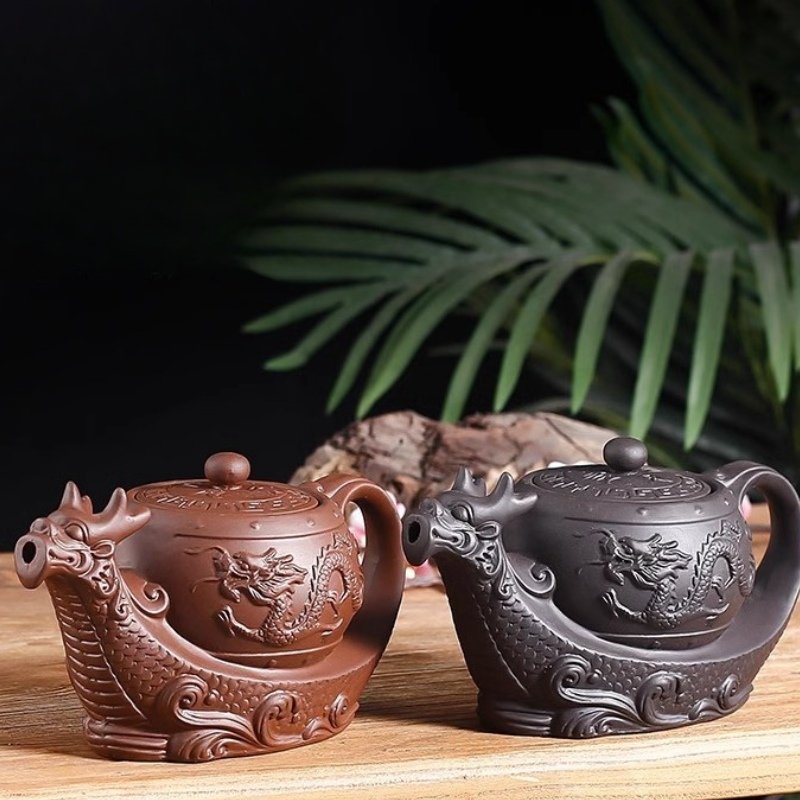 Chinese Yixing Black And Brown Clay Dragon Boat Shaped Gongfu Teapot With Strainer In Spout Chinese Yixing Black And Brown Clay Dragon Boat Shaped Gongfu Teapot With Strainer In Spout