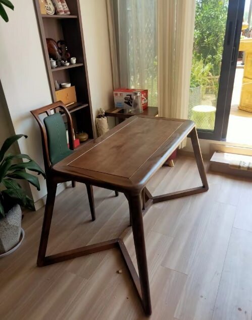 I’m Seriously Impressed With This Tea Table Set