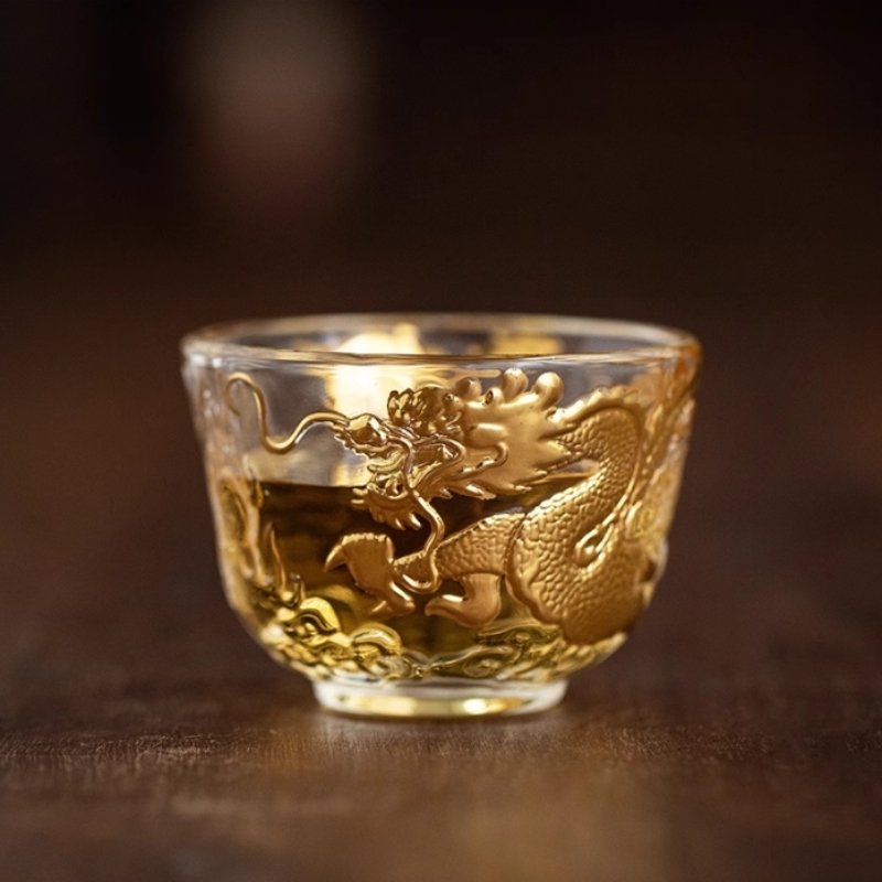 Vintage Square Heat-resisting Clear Glass Master Tea Cup Creative Relief  Dragon Figurine Vintage Square Heat-resisting Clear Glass Master Tea Cup Creative Relief  Dragon Figurine