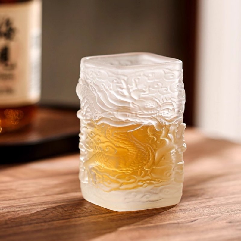 Vintage Square Heat-resisting Clear Glass Master Tea Cup Creative Relief  Dragon Figurine Vintage Square Heat-resisting Clear Glass Master Tea Cup Creative Relief  Dragon Figurine