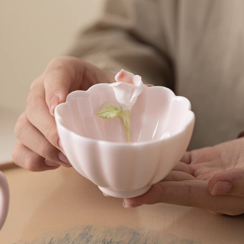 Unique Handmade Ceramic Chinese Blue And Pink Rose Shaped Master Tea Cup With Gift Box Unique Handmade Ceramic Chinese Blue And Pink Rose Shaped Master Tea Cup With Gift Box