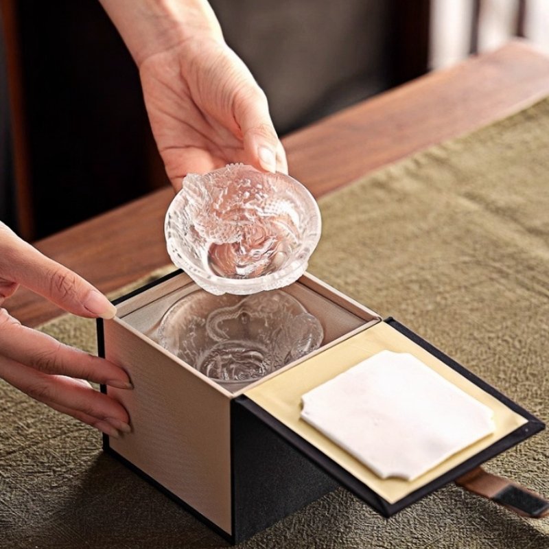 Japanese Crystal Clear Glass Creative Year Of The Dragon Tea Cups With Exquisite Coiled Dragon Figurine Japanese Crystal Clear Glass Creative Year Of The Dragon Tea Cups With Exquisite Coiled Dragon Figurine