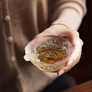 Japanese Crystal Clear Glass Creative Year Of The Dragon Tea Cups With Exquisite Coiled Dragon Figurine