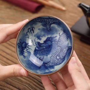 Vintage Blue And White Porcelain Hand-drawn Dragon Pattern Master Tea Cup Tea Accessories
