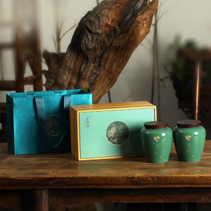 Spring 2024 First Grade Aaa 150g Ming Qian Bi Luo Chun Green Tea From Dongting Mountain With Gift Box