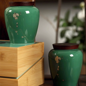 Spring 2024 First Grade Aaa 150g Ming Qian Bi Luo Chun Green Tea From Dongting Mountain With Gift Box