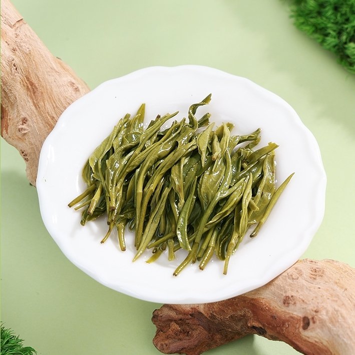 2024 Spring Premium Bi Luo Chun Green Tea From The Cloud-wreathed Mountains Of Ya’an 100g Traditional Wrap 2024 Spring Premium Bi Luo Chun Green Tea From The Cloud-wreathed Mountains Of Ya'an 100g Traditional Wrap