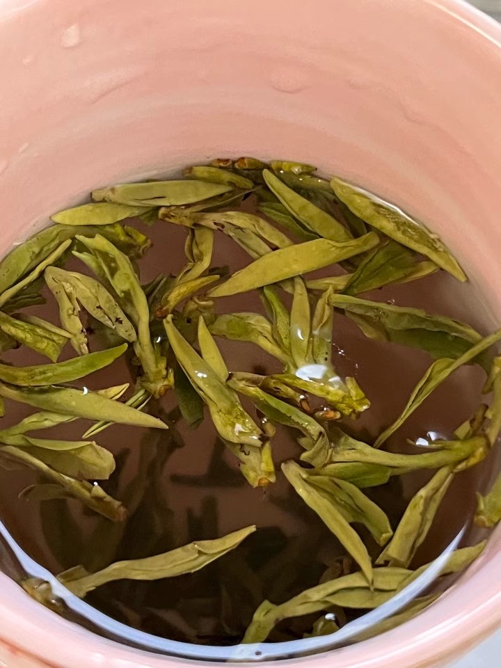 Spring 2024 Premium Grade Ming Qian Xihu Longjing Dragon Well Green Tea Spring 2024 Premium Grade Ming Qian Xihu Longjing Dragon Well Green Tea