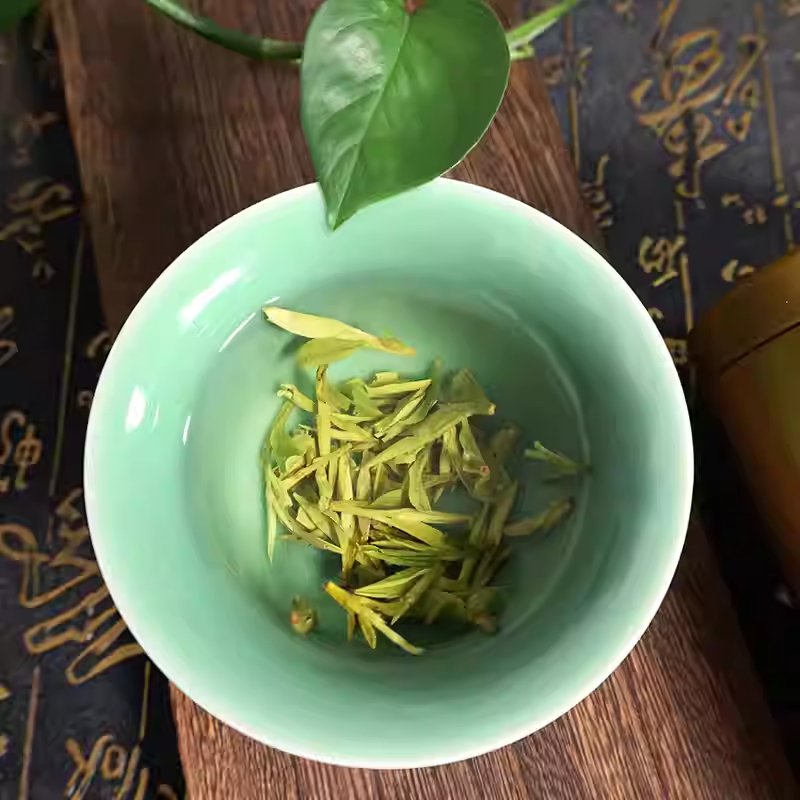 Spring 2024 Premium Grade Ming Qian Xihu Longjing Dragon Well Green Tea Spring 2024 Premium Grade Ming Qian Xihu Longjing Dragon Well Green Tea