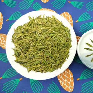 Spring 2024 Premium Aa Grade 100g Ming Qian West Lake Longjing Green Tea With Gift Box