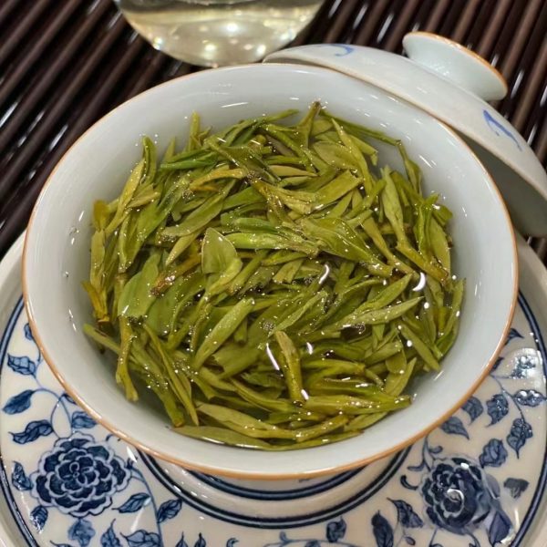2024 Spring Premium Grade West Lake Ming Qian Long Jing Green Tea Exquisite Small Can Packaging Total 200g