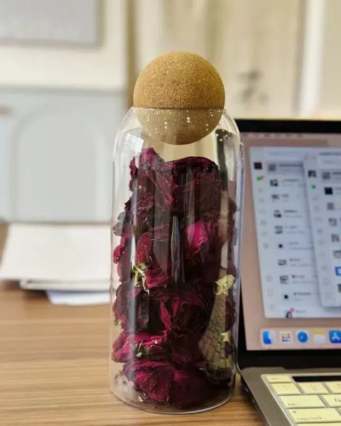 I Got This Tea Container Last Week And I’m Super Happy With It!