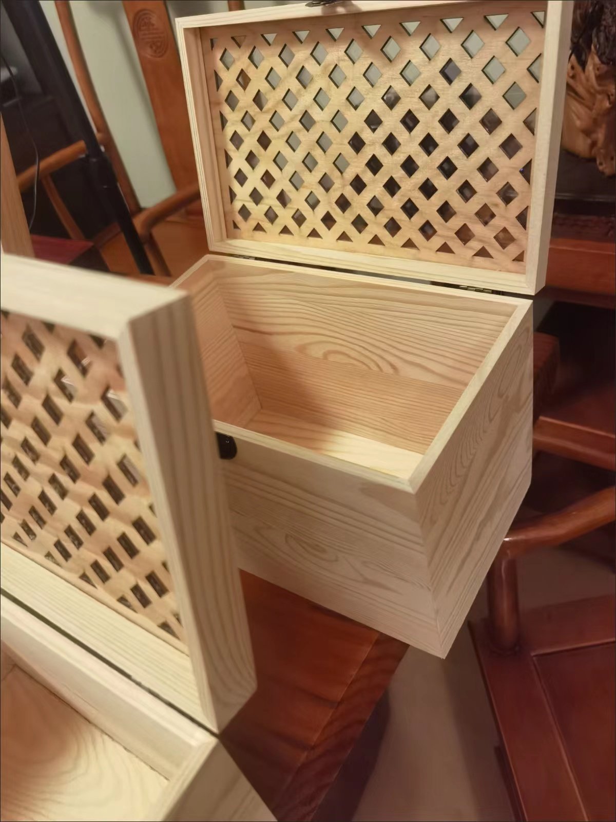 I Just Got This Bamboo Tea Container And I’m Already Obsessed!