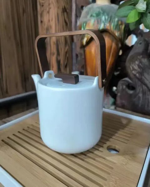 I Just Got This Gorgeous Vintage Teapot Set And I’m Totally In Love!