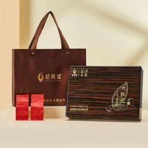 Select Premium Grade 240g Classic Chinese Da Hong Pao Oolong Tea Heavy Roast Strong Aroma With Luxurious Wooden Packaging