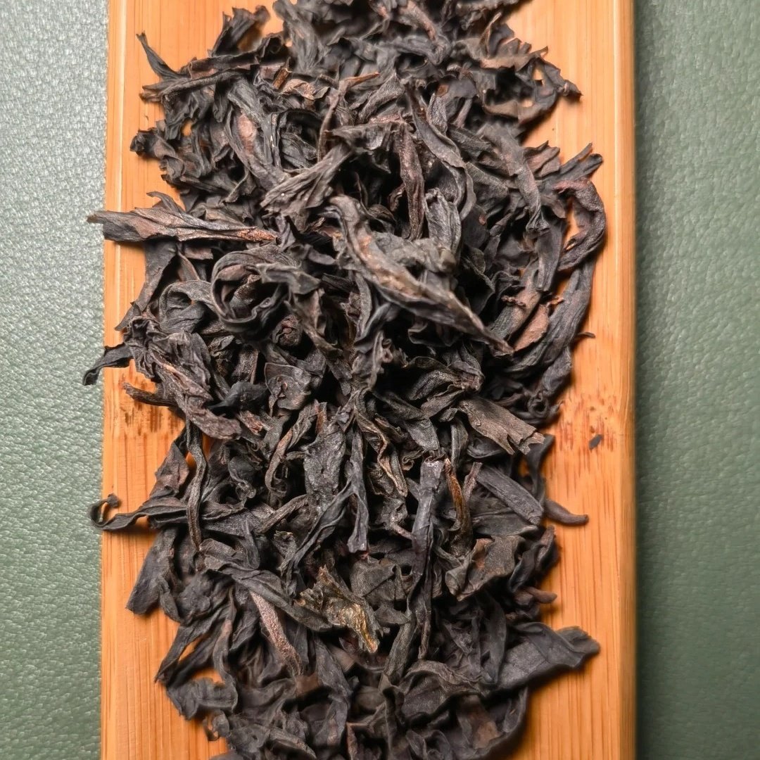 Medium Roast First Grade Authentic Wuyi Da Hong Pao Big Red Robe Oolong Tea 80g Economical Daily Tea Medium Roast First Grade Authentic Wuyi Da Hong Pao Big Red Robe Oolong Tea 80g Economical Daily Tea