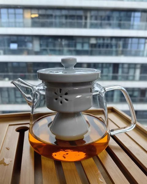 I Got This Teapot For My Mom Because She’s Been Into Loose Leaf Teas Lately